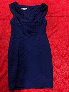 Kay Unger Navy Textured Sheath Dress Women's Size 12 Sleeveless Draped Neck
